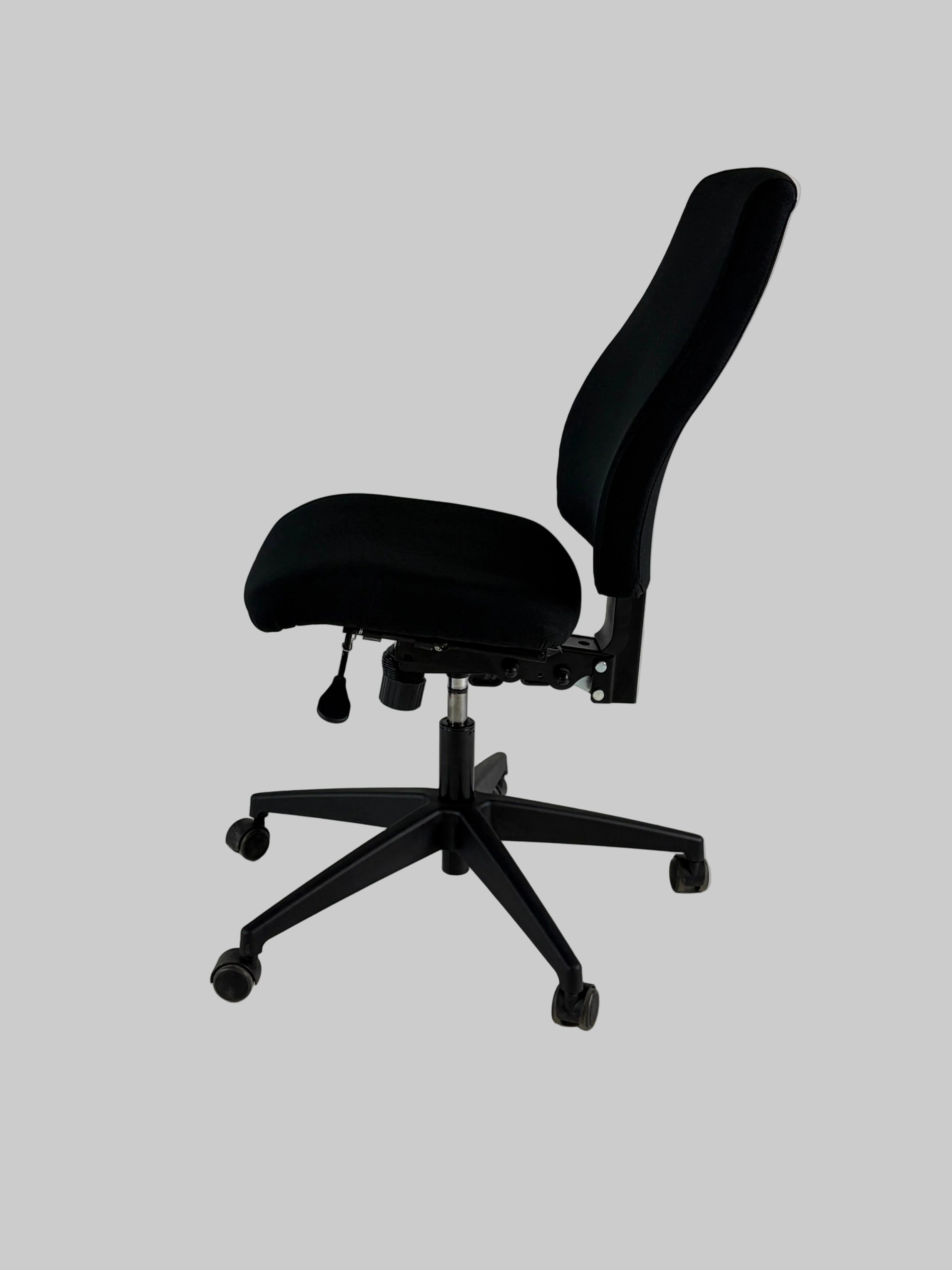 Interstuhl Geos m. Høj Ryg – Sort