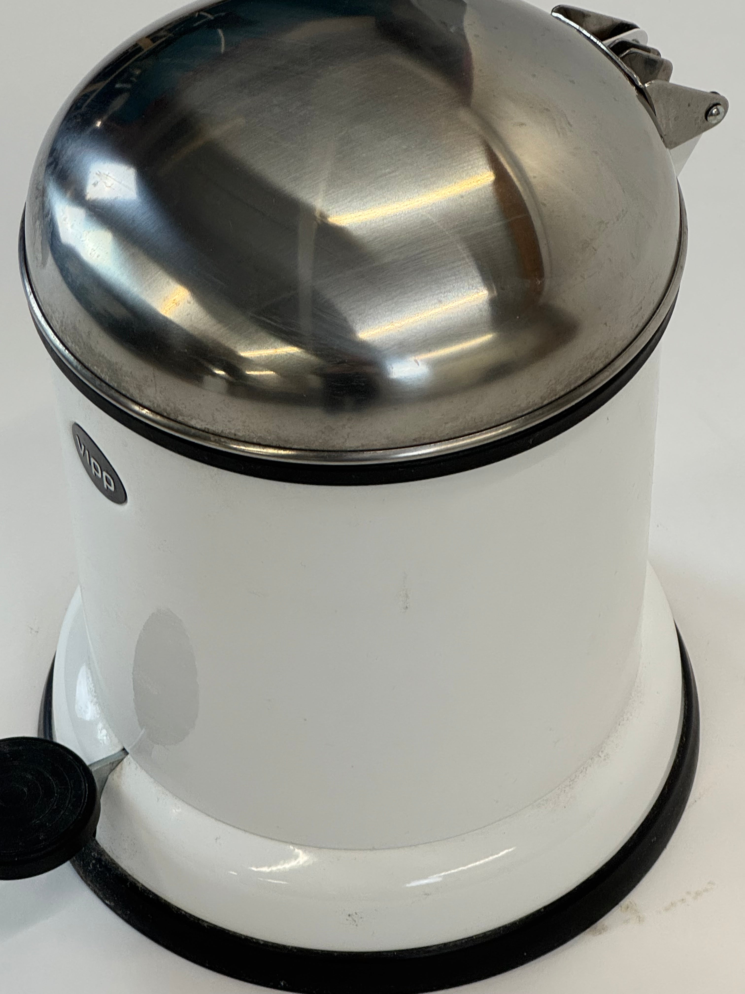 Vipp | 13 Pedalspand