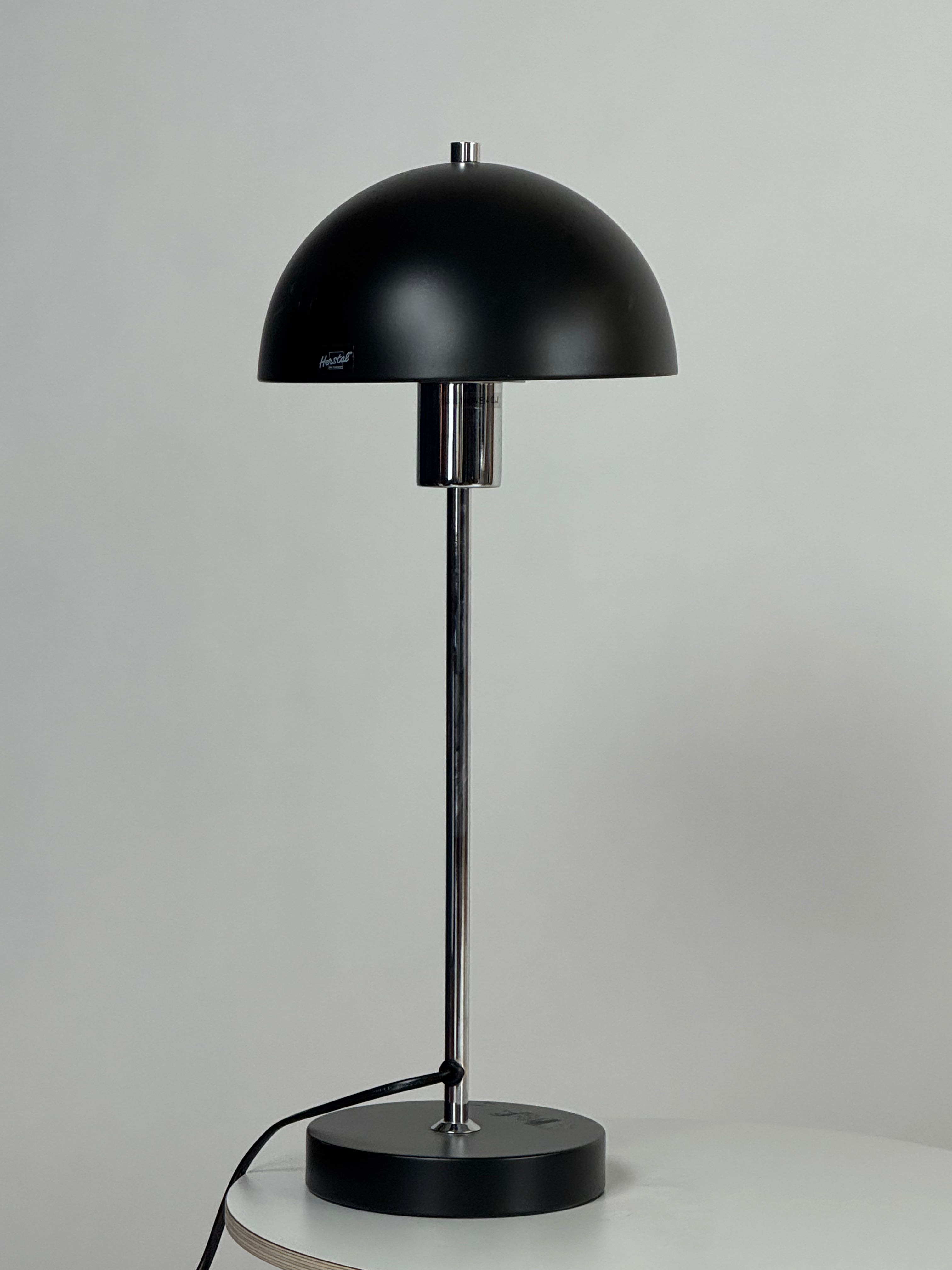 Herstal | Vienda Bordlampe