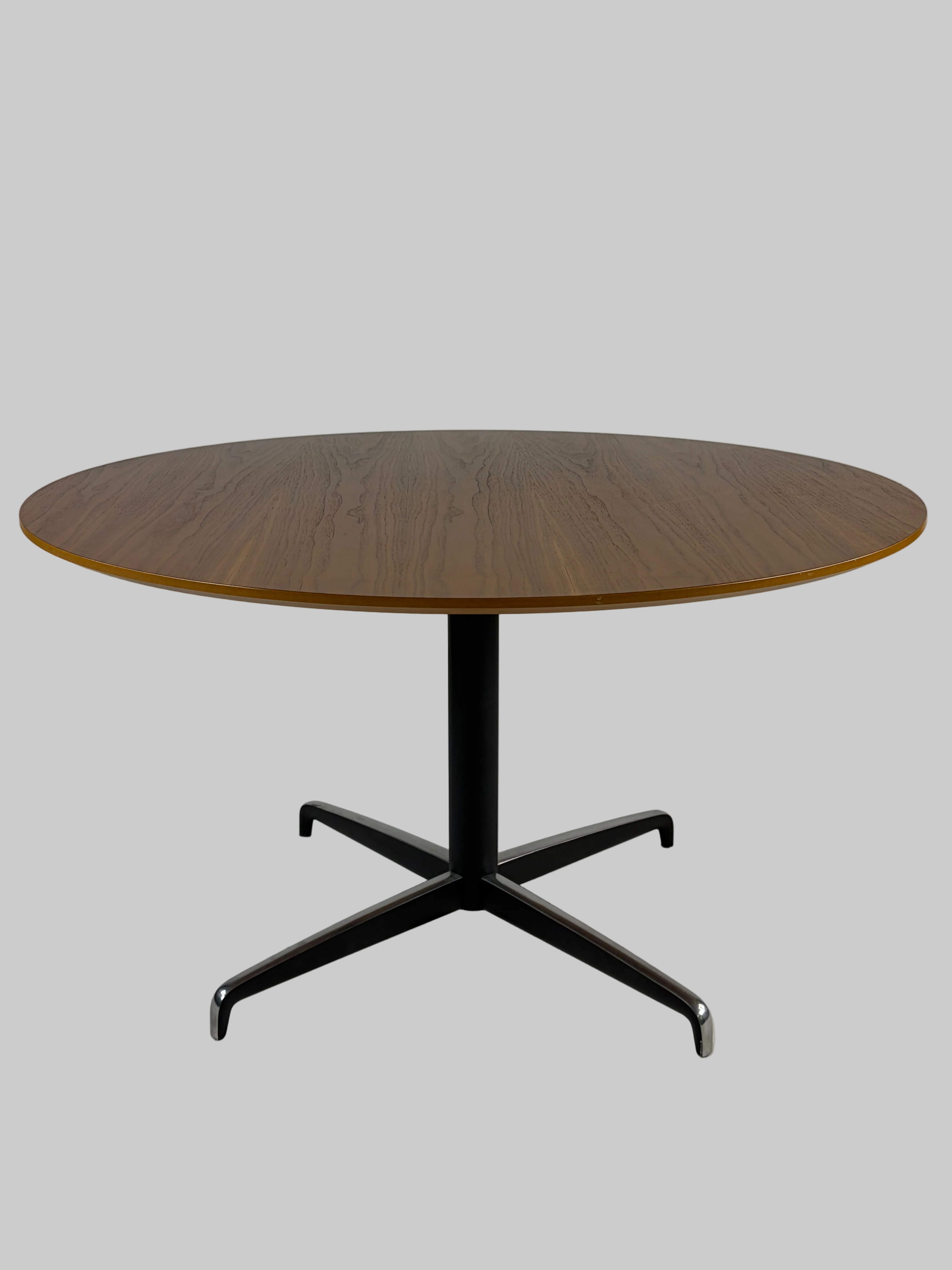 Holmris B8 Genese Bord – Natur/Sort og Krom Stel Ø130