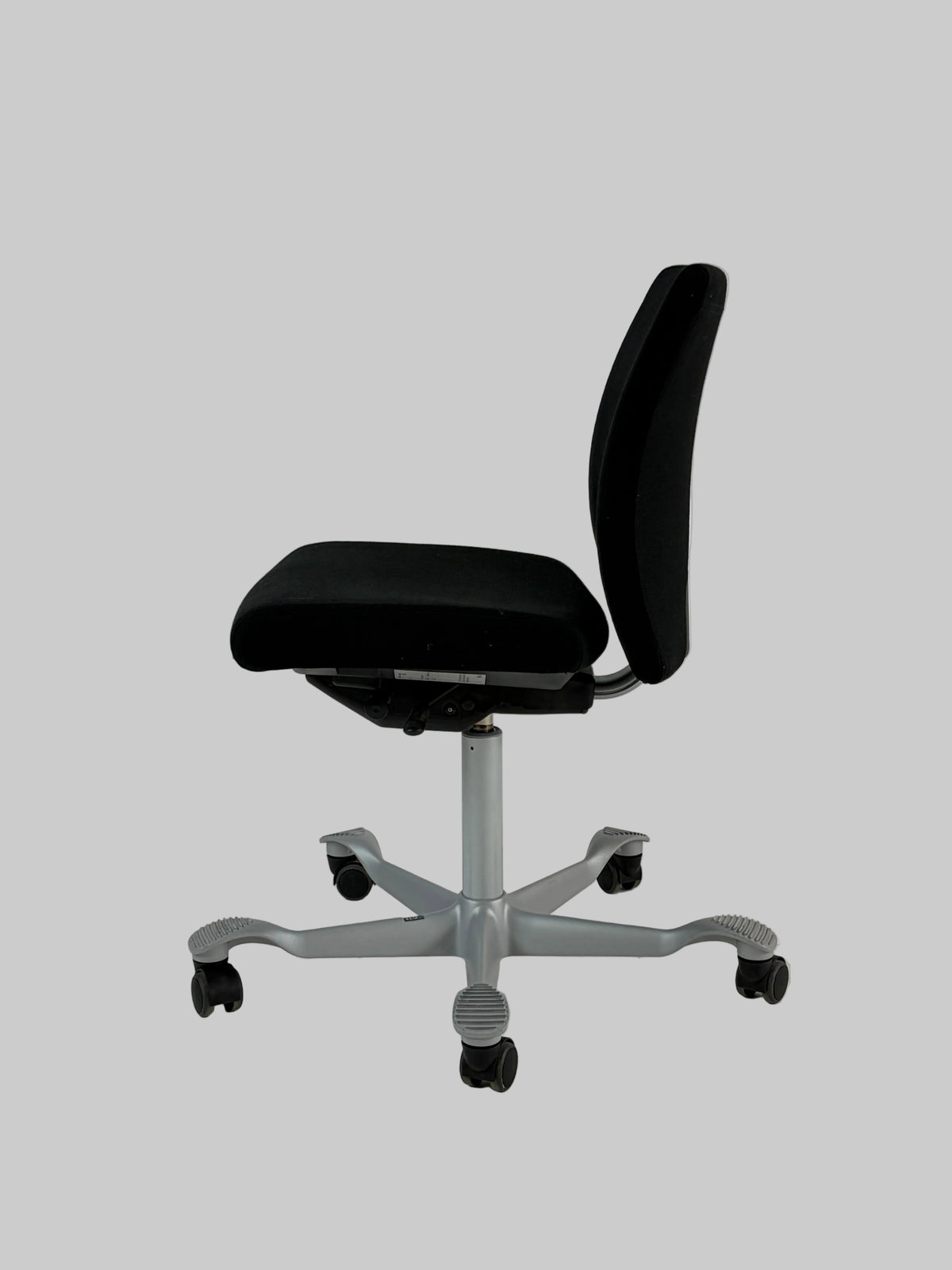 HÅG Creed 6002 – Sort/Grå Stel 200mm Gaslift