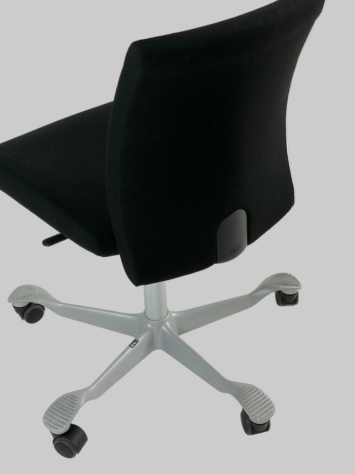 HÅG Creed 6002 – Sort/Grå Stel 200mm Gaslift