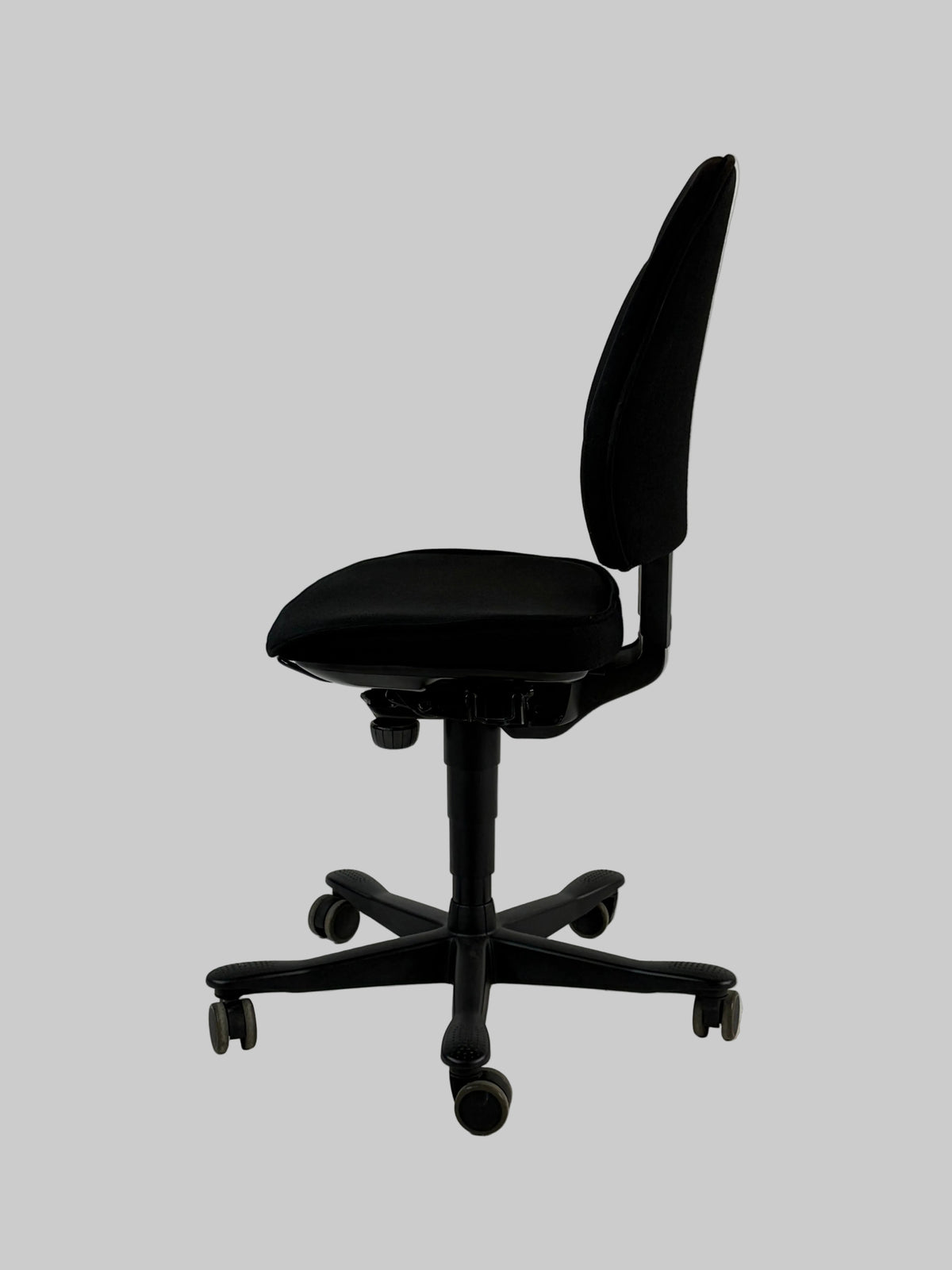 Kinnarps Free Float 6120 Kontorstol – Sort