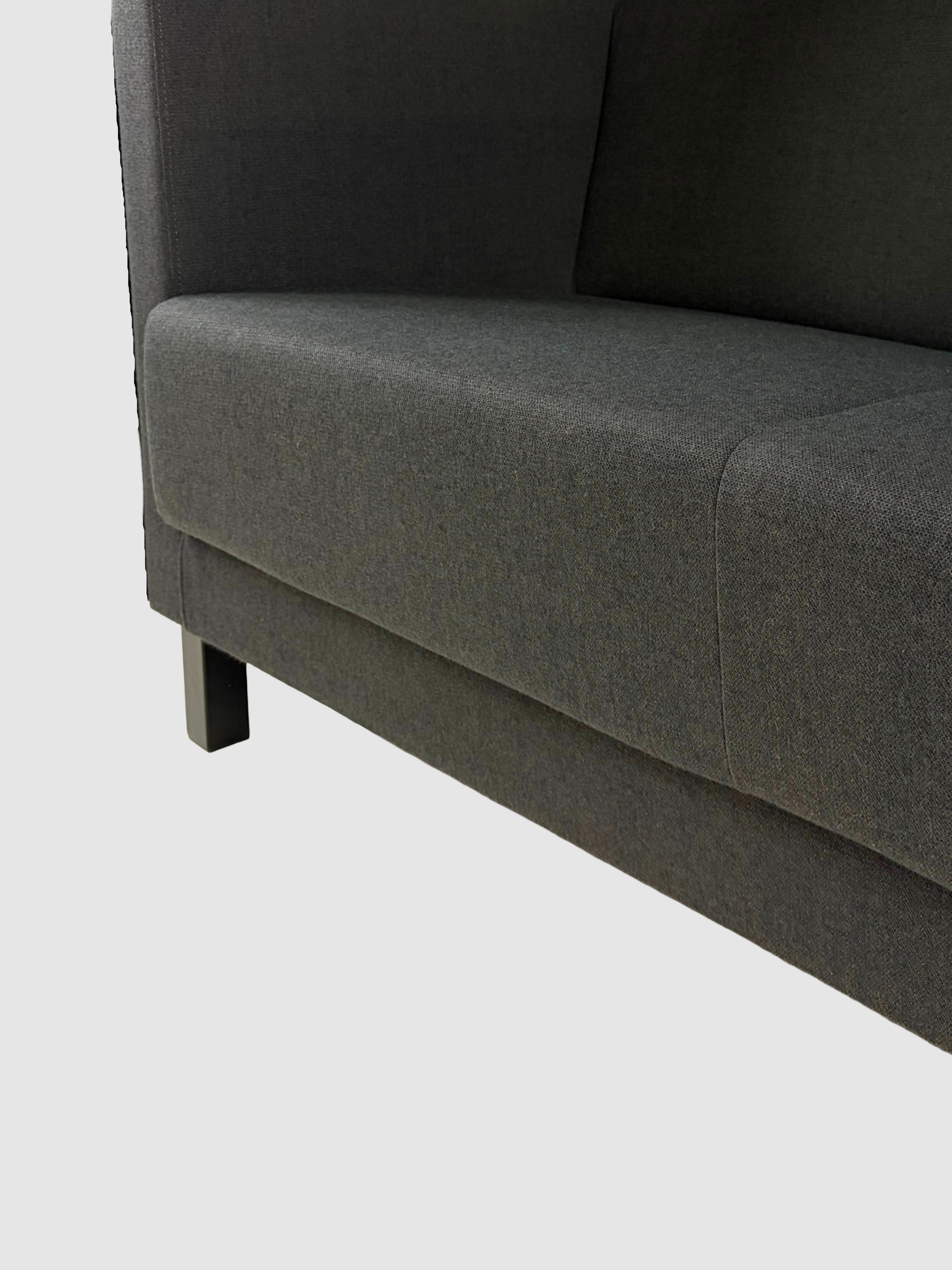 RBM Vancouver Lite VL2,5 Sofa – Mørkegrå/Sort Stel