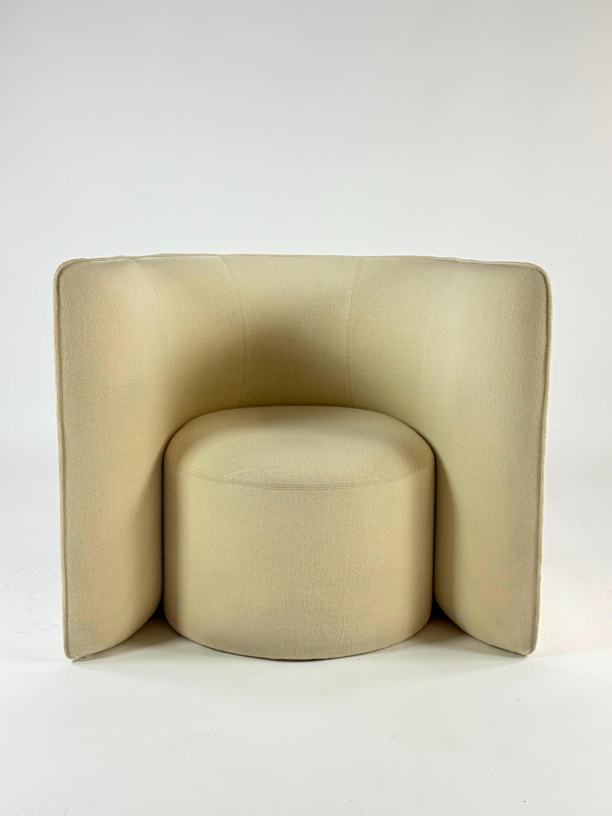 +Halle Proto Chair Out - Cremehvid