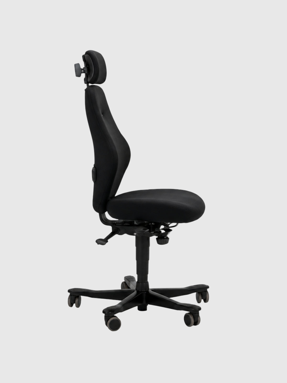 Kinnarps Free Float 6770 Kontorstol m. nakkestøtte – Sort