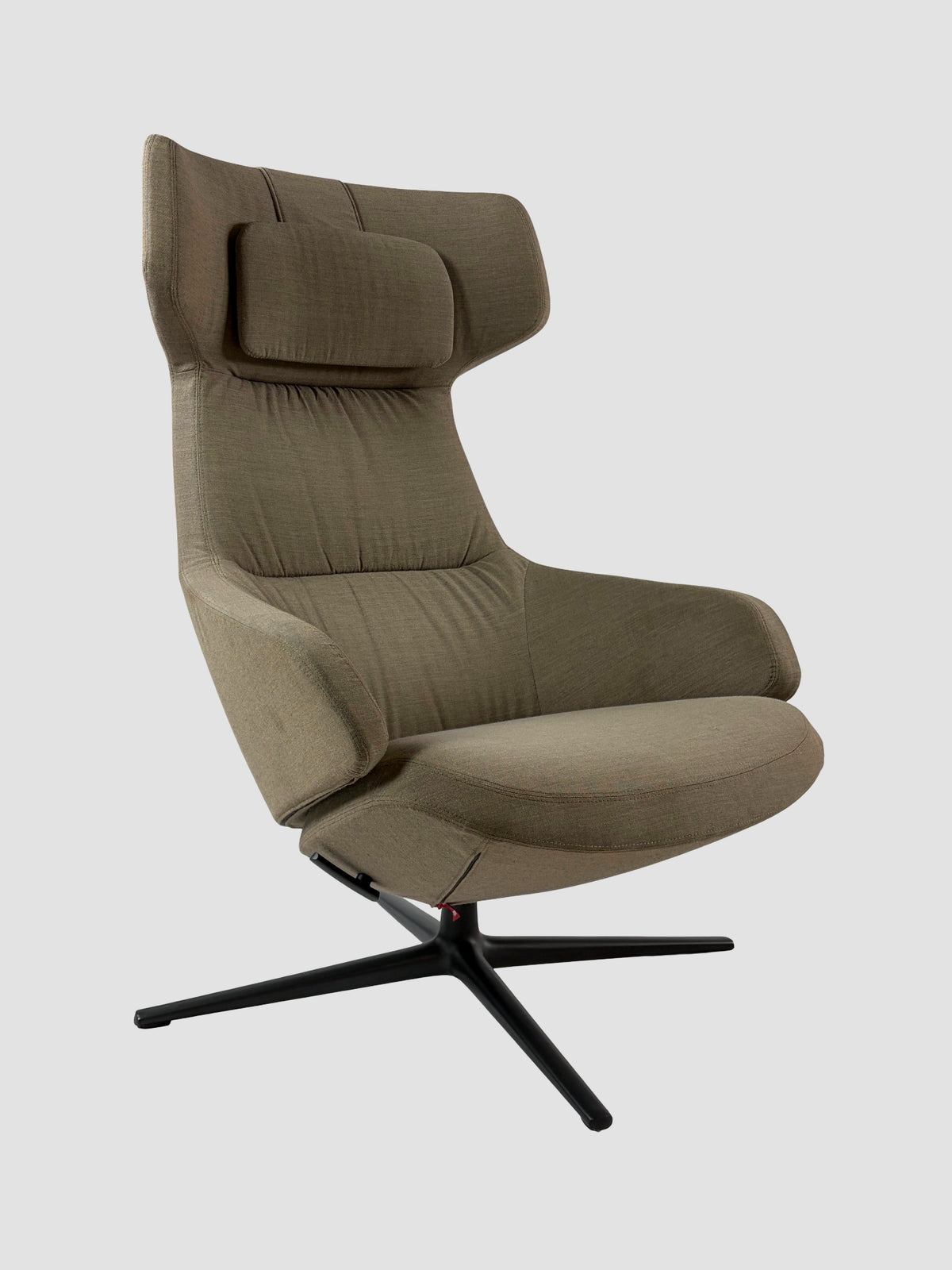 Arper Aston Club Loungestol – Gråbrun/Sort Stel