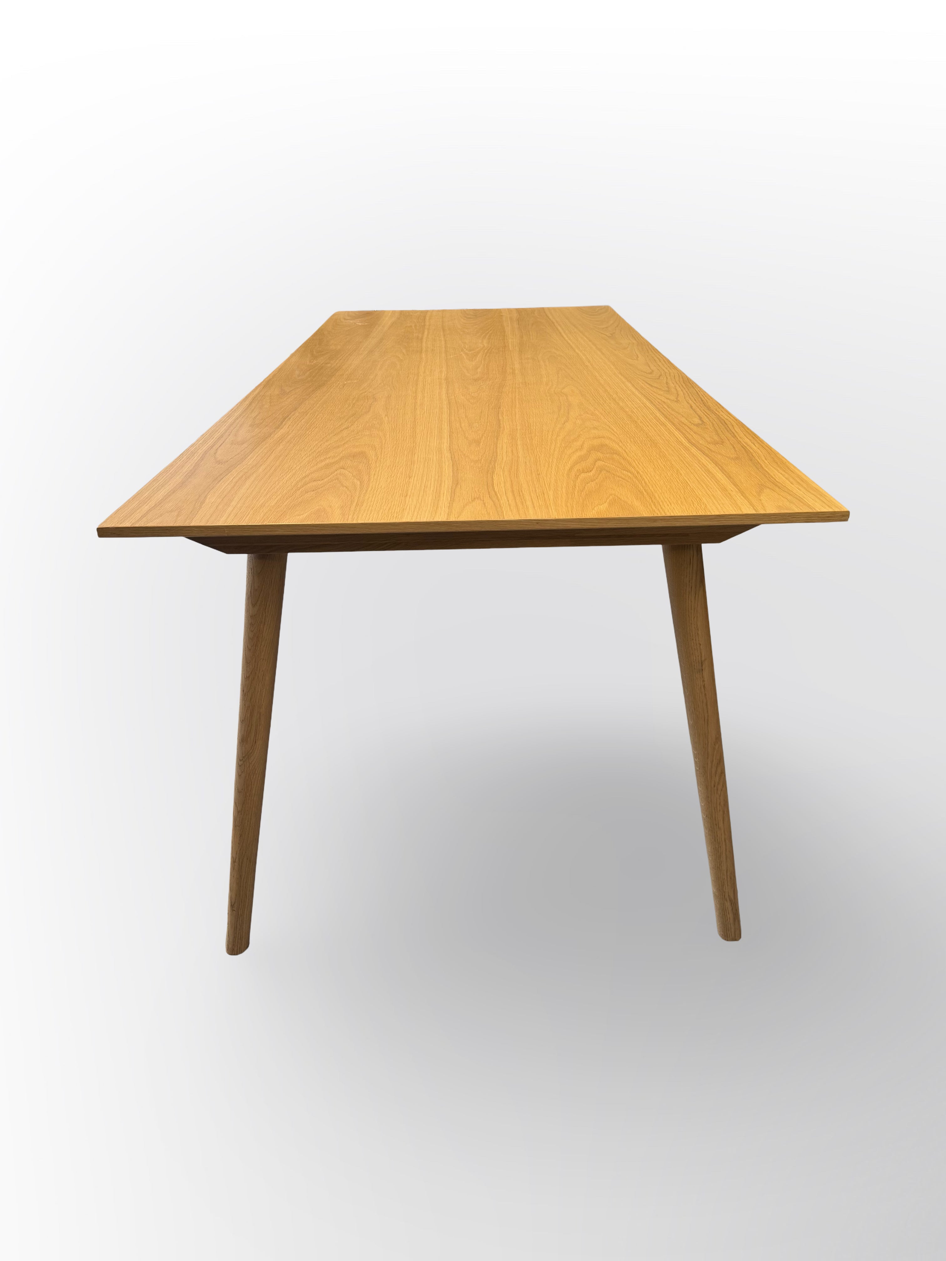 &Tradition In Between SK5 Spisebord – Eg