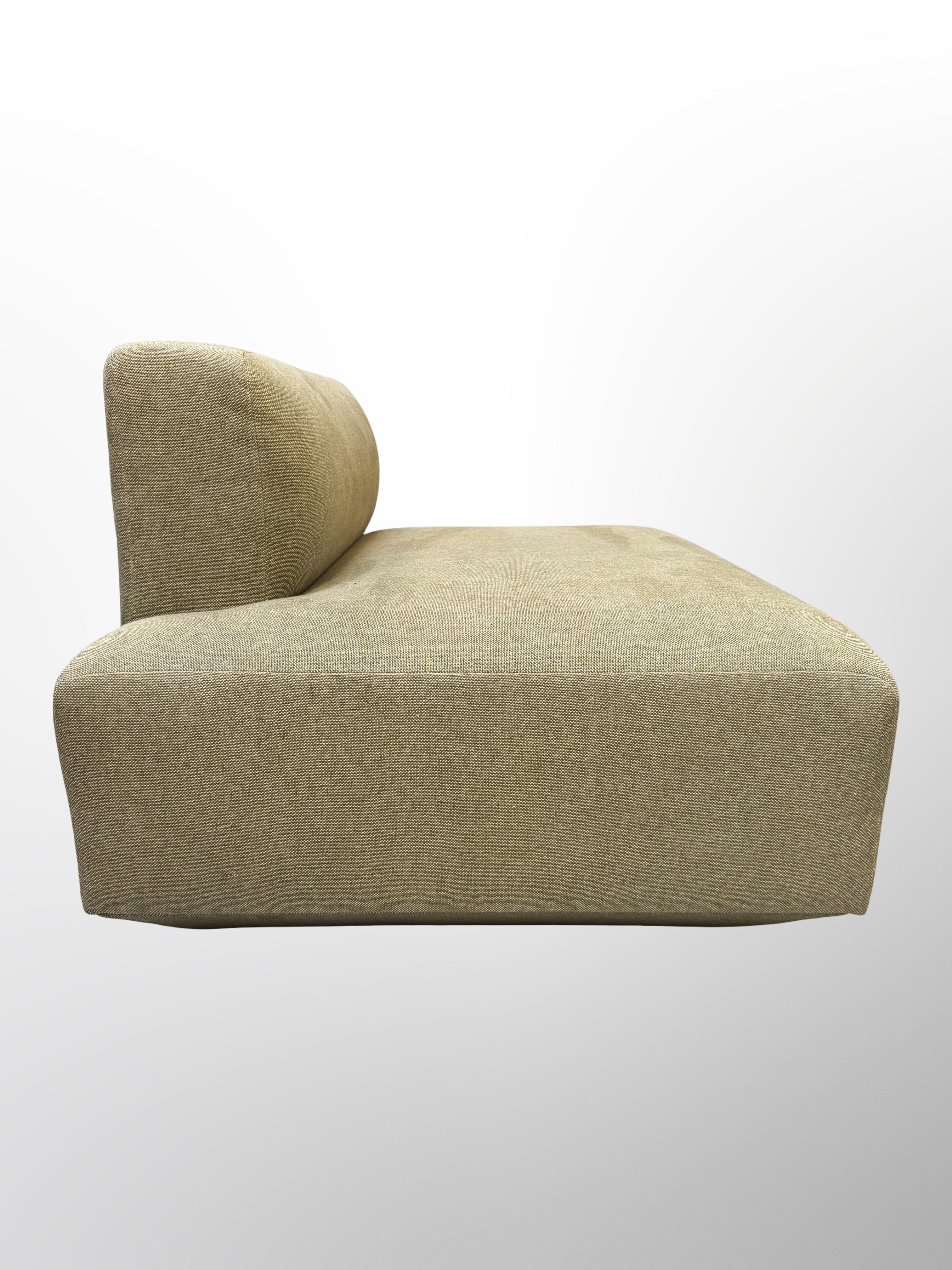 &tradition | Develius EV1