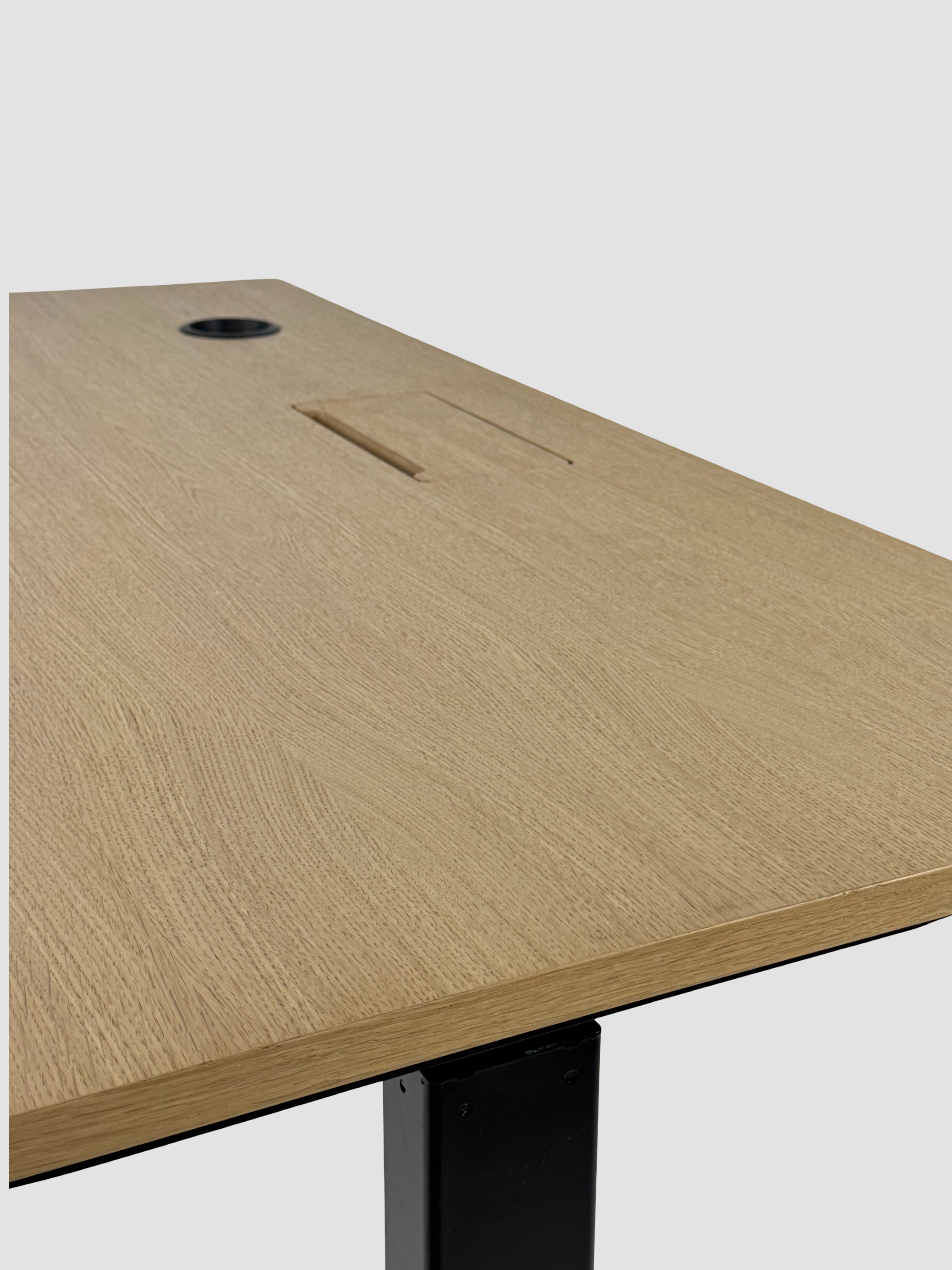 Linak Hæve/sænkebord – Natur/Sort Stel 140x80 cm