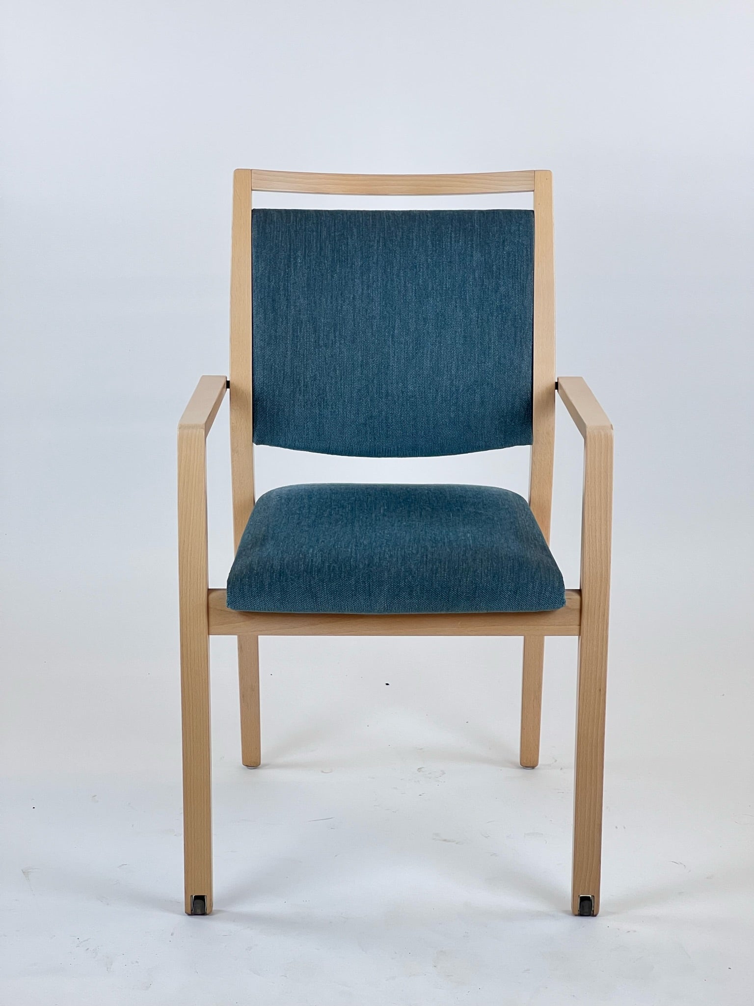 Klassisk stol fra Brunner med fronthjul